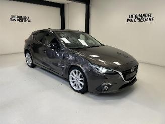 krockskadad bil auto Mazda 3 SKYCRUISE/ AUTOMAAT 2016/4