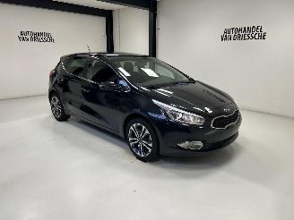 Auto incidentate Kia Cee d  2014/9