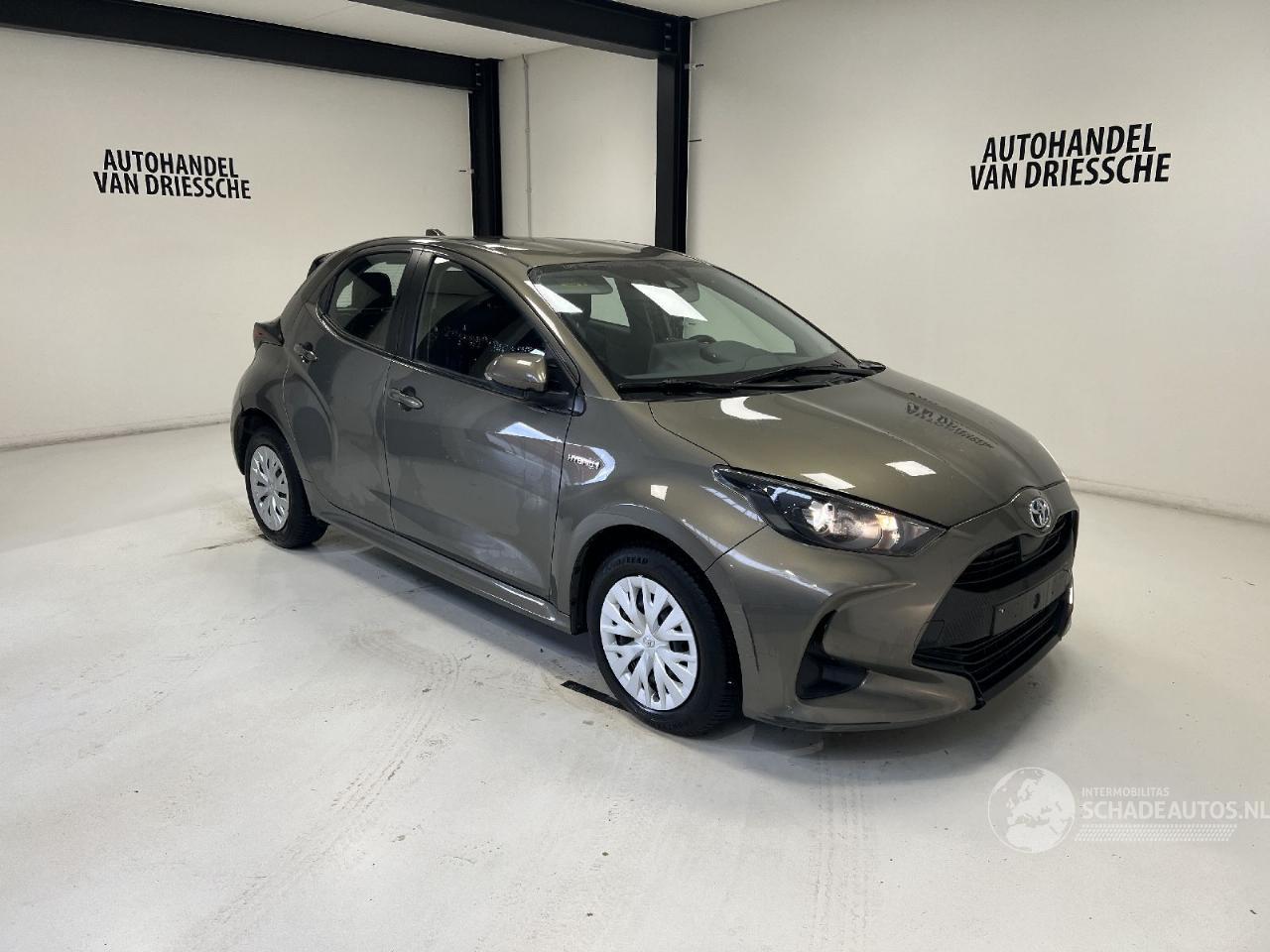 Toyota Yaris HYBRIDE