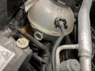 Peugeot 308  picture 11