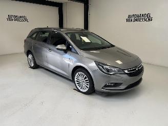 Damaged car Opel Astra  2016/4