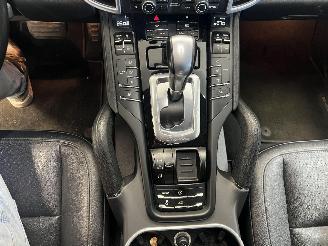 Porsche Cayenne  picture 13
