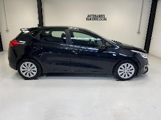 Kia Cee d  picture 2