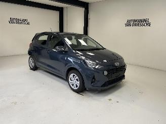 krockskadad bil auto Hyundai I-10 AUTOMAAT 2022/3