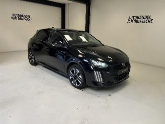 skadebil auto Peugeot 208 ALLURE /AUTOMAAT 2024/7