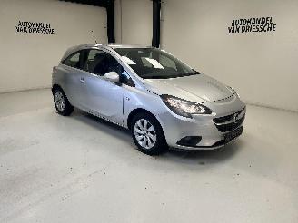 Unfallwagen Opel Corsa AUTOMAAT 2016/12