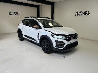 krockskadad bil auto Dacia Sandero EXTREME 2024/10