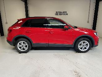 Audi Q3  picture 2