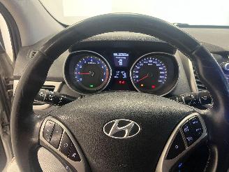 Hyundai I-30  picture 12