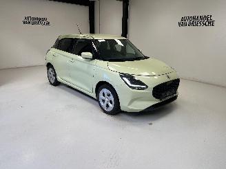 skadebil auto Suzuki Swift AUTOMAAT 2025/4