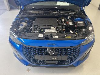 Peugeot 208 ALLURE picture 18