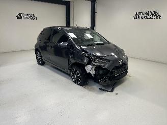 uszkodzony samochody osobowe Toyota Aygo AUTOMAAT 2021/8