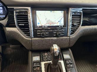 Porsche Macan  picture 14