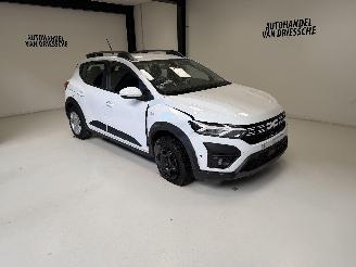 Voiture accidenté Dacia Sandero STEPWAY/LPG+ESSENCE 2024/4