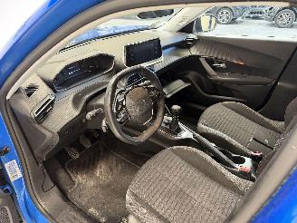 Peugeot 2008  picture 12