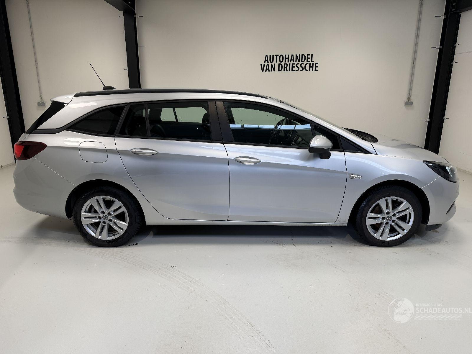 Opel Astra AUTOMAAT