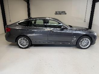 Vrakbiler auto BMW 3-serie LUXURY LINE 2017/3