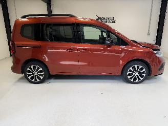 Auto incidentate Renault Kangoo TECHNO/ 24/10/2023 2023/10