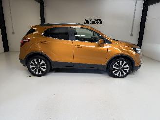 Vaurioauto  passenger cars Opel Mokka COSMO 2017/2