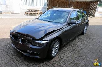 Vrakbiler auto BMW 3-serie (F30) 320D 2012/4