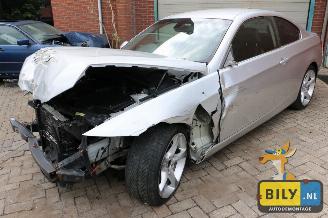 Uttjänta bilar auto BMW 3-serie E92 325i 2006/11