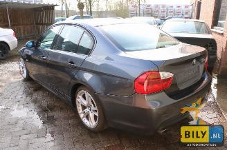 BMW 3-serie E90 320i picture 3