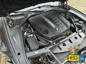 BMW 5-serie F11 530D N57 carbon schwarz metallic (416) picture 7