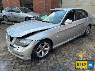 Autoverwertung BMW 3-serie E90 320D N47N titan-silber (354) 2010/1