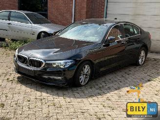 Vrakbiler auto BMW 5-serie BMW G30 520D B47 black sapphire metallic 2017/1