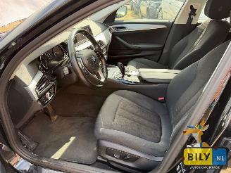 BMW 5-serie BMW G30 520D B47 black sapphire metallic picture 11