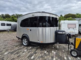 skadebil auto Airstream Passat basecamp 2017/1