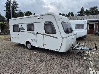 skadebil caravan Eriba  Hymer Nova 442 2017/1