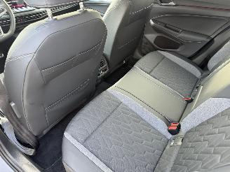 Volkswagen Golf 2.0 TDI /  DSG  Facelift 8.5 picture 9