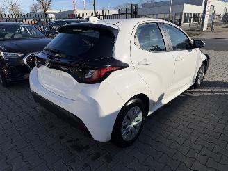 Toyota Yaris 1.5 Hybrid picture 4