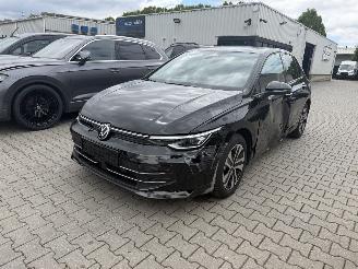 skadebil auto Volkswagen Golf 1.5 eTSI 110kw energy 2026/2