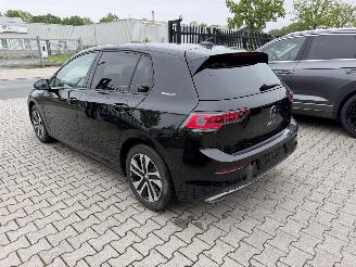 Volkswagen Golf 1.5 eTSI 110kw Energy picture 6