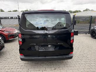 Ford Tourneo Custom L2 9-persoons picture 5