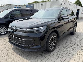 krockskadad bil auto Volkswagen Tiguan 2.0 TDI 110 kw / Life 2026/3