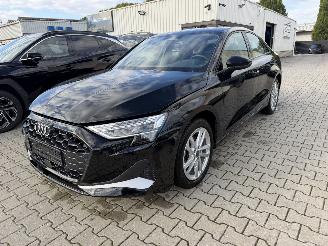 krockskadad bil auto Audi A3 Limousine 1.5 TFSI 110 kw s-Tronic 2025/12