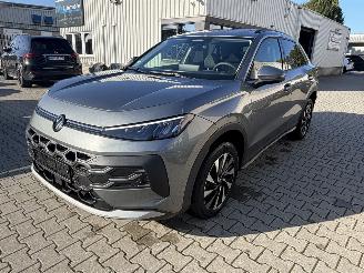 Voiture accidenté Volkswagen T-Roc 1.5 eTSI DSG 85 KW Life 2026/4