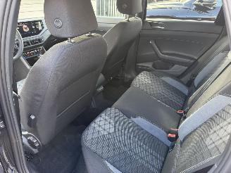 Volkswagen Taigo R-Line / DSG picture 9