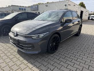 krockskadad bil auto Volkswagen Golf 2.0 TDi DSG -110 kw Energy 2026/2