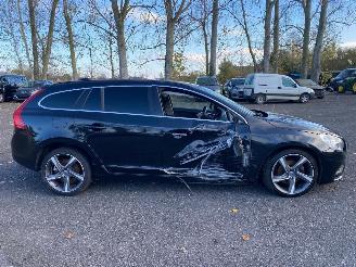 skadebil auto Volvo V-60 V 60 R-DESIGN 2012/9