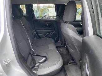 Jeep Renegade  picture 20