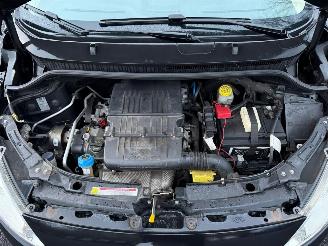 Ford Ka TITANIUM picture 5