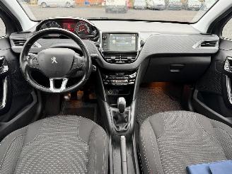 Peugeot 208 208 ALLURE picture 24