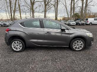 Damaged car DS Automobiles DS 4 SO CHIC 2016/11