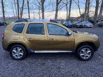 skadebil auto Dacia Duster PRESTIGE 2016/10