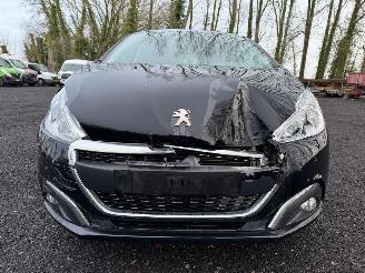 Peugeot 208 ALLURE picture 4