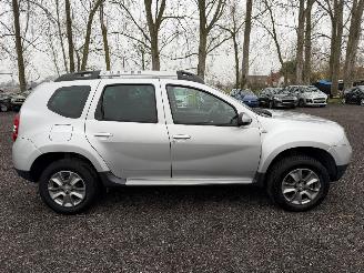 Coche accidentado Dacia Duster ANNIVERSARY 2 2016/6